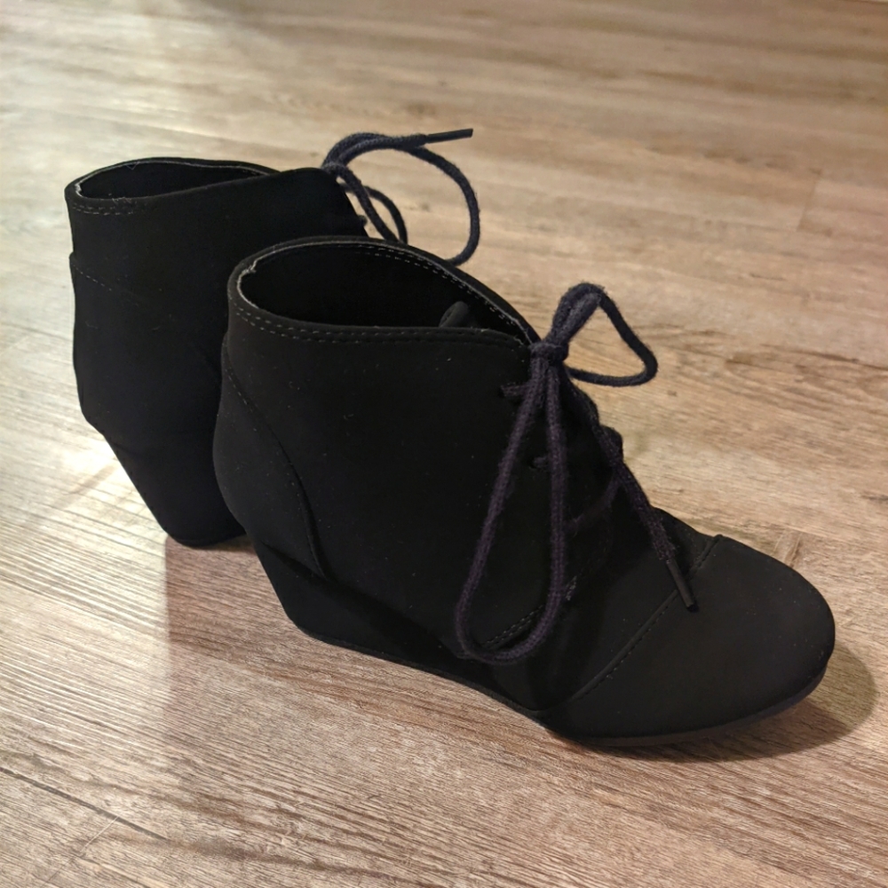 Girls Wedge Booties sz 12